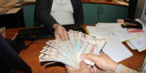 dinerobilletesquetzalesfotopublinews-aaf6b2f5aec120a6101d5029921f7122-1200x600