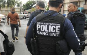 POLICIAS-ICE