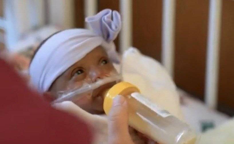 Nace la bebé más pequeña del mundo en Estados Unidos