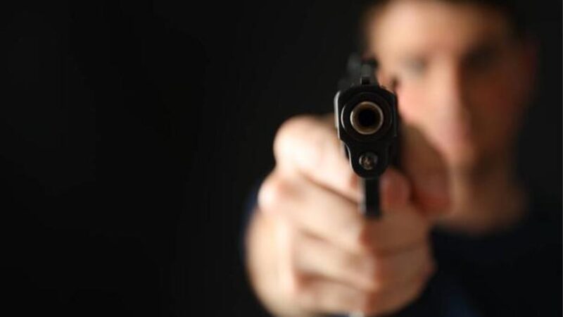 Asesina al “sargento” que abusó sexualmente de su hija de 13 años